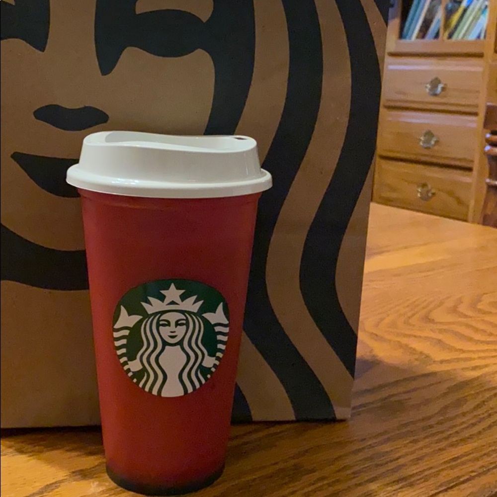 2020 COLOR CHANGING STARBUCKS GREEN TO RED CUP
